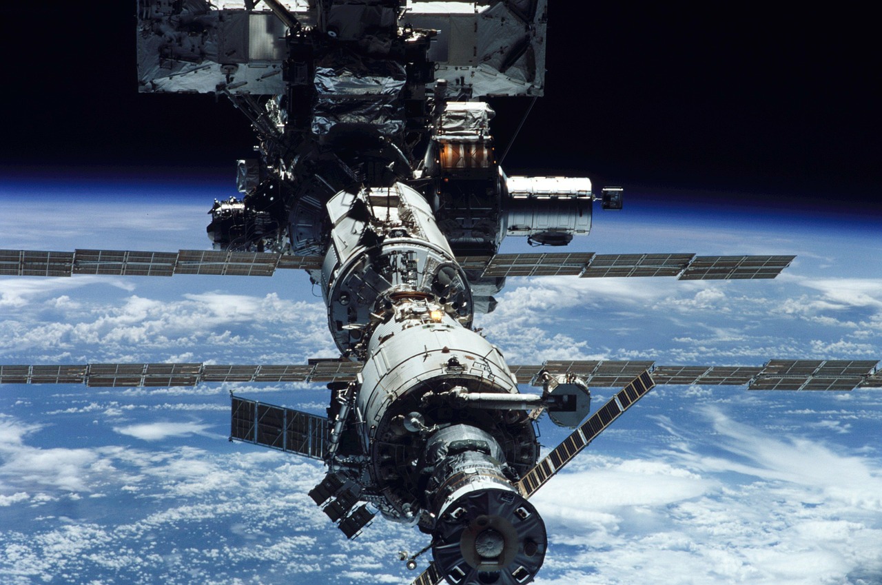 NASA провело перепись микробов обитающих на МКС